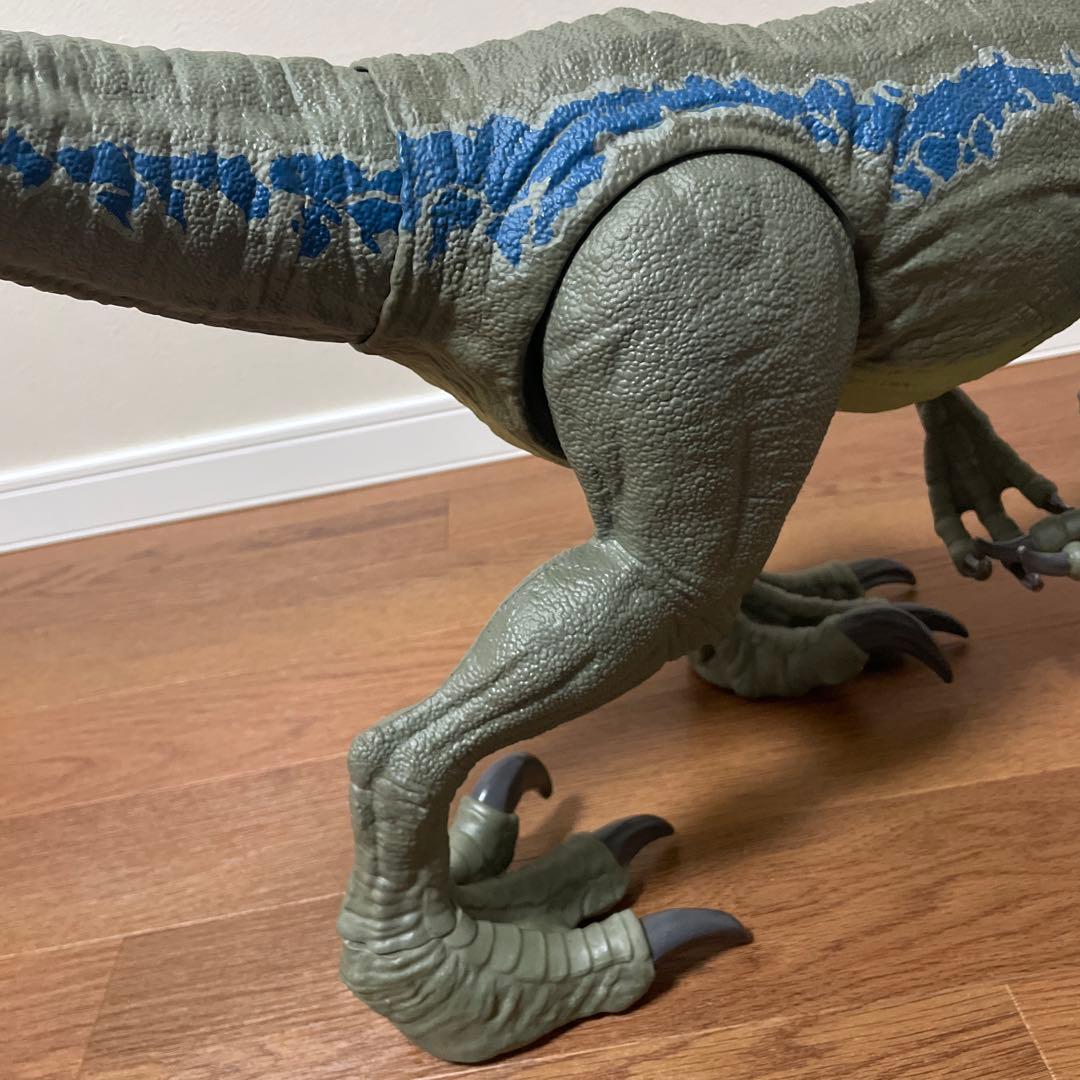 マテル　スーパービッグ　ブルー　ヴェロキラプトル　ジュラシックワールド　恐竜