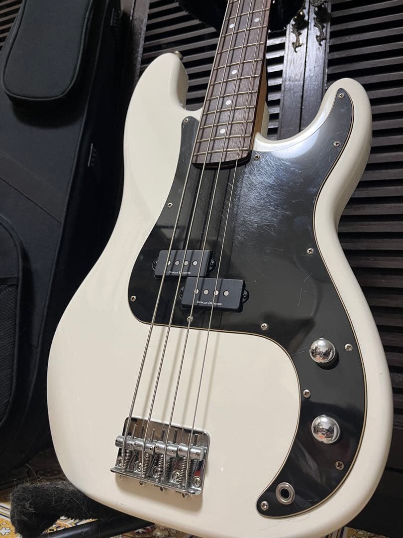 最終価格　Squire by fender affinity プレシジョンベース