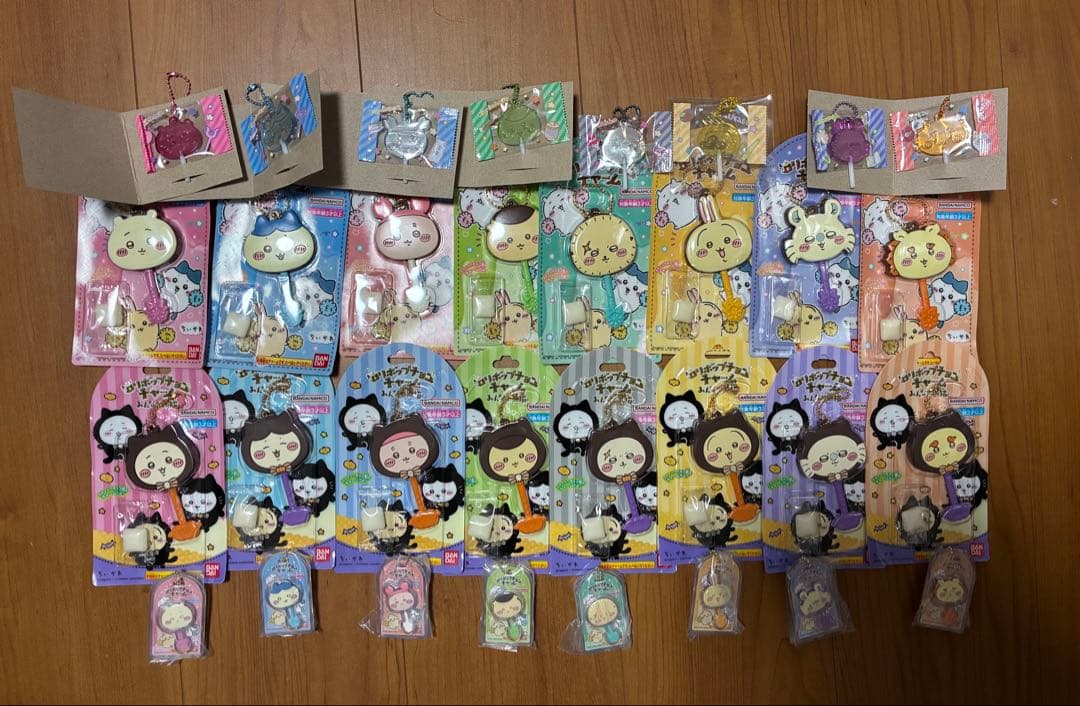 ちいかわ　キーホルダー　（ロリポップチョコ、キャンディチャーム等）