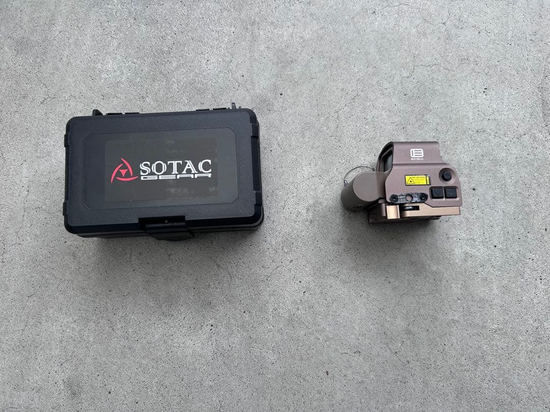 SOTAC製EOTechホロサイト