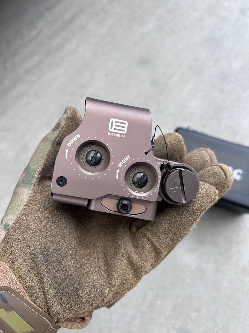 SOTAC製EOTechホロサイト