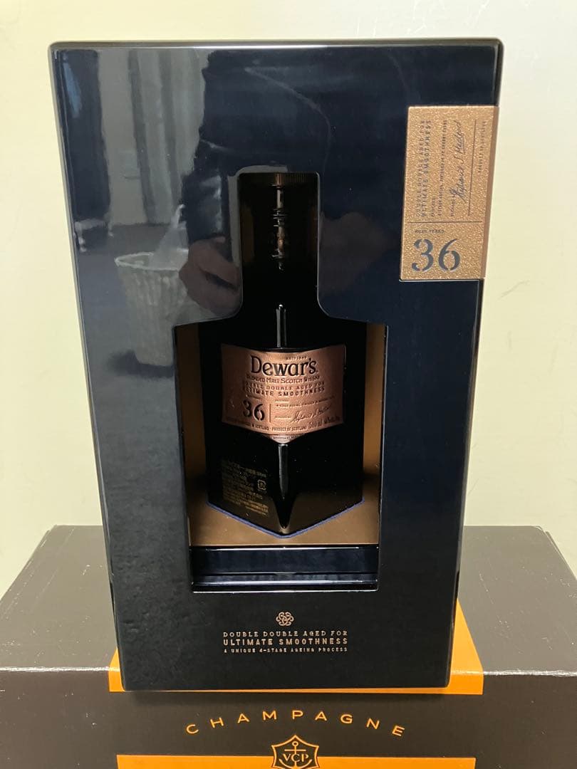 メーカー正規品デュワーズDewar's 36年 ウイスキー ギフトボックス入り