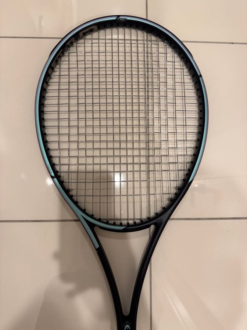 ラケット(硬式用) gravity pro 2023