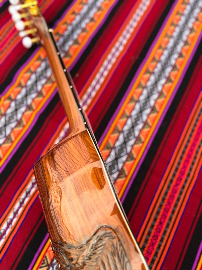 新品　未使用　チャランゴ　フォルクローレ　charango コンドル　ケーナ