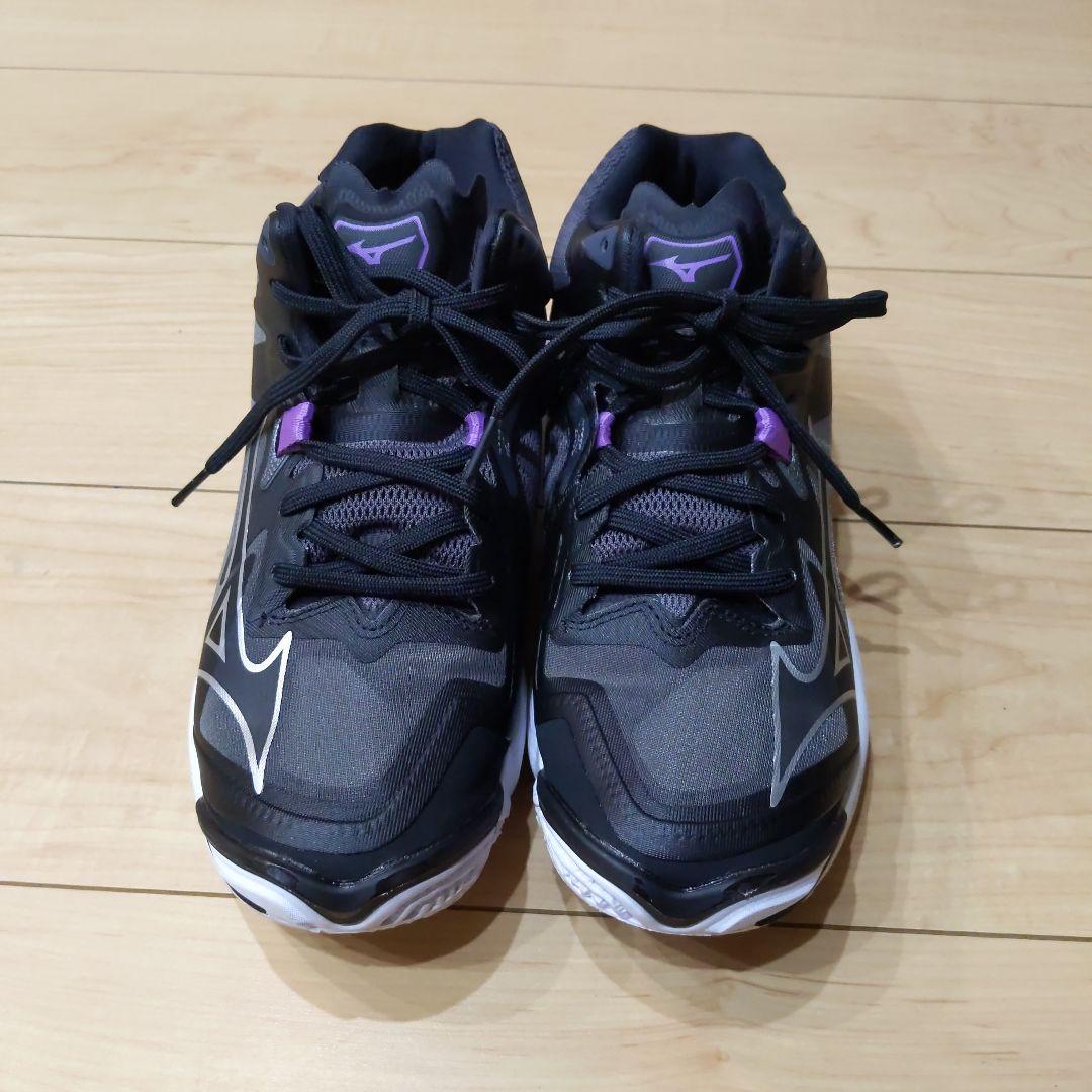美品★ミズノ ウェーブライトニングZ8 MID バレーボールシューズ24.5cm