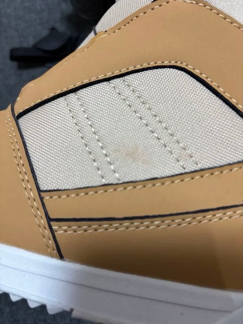 KISS MARK ベージュ スノーボードブーツ