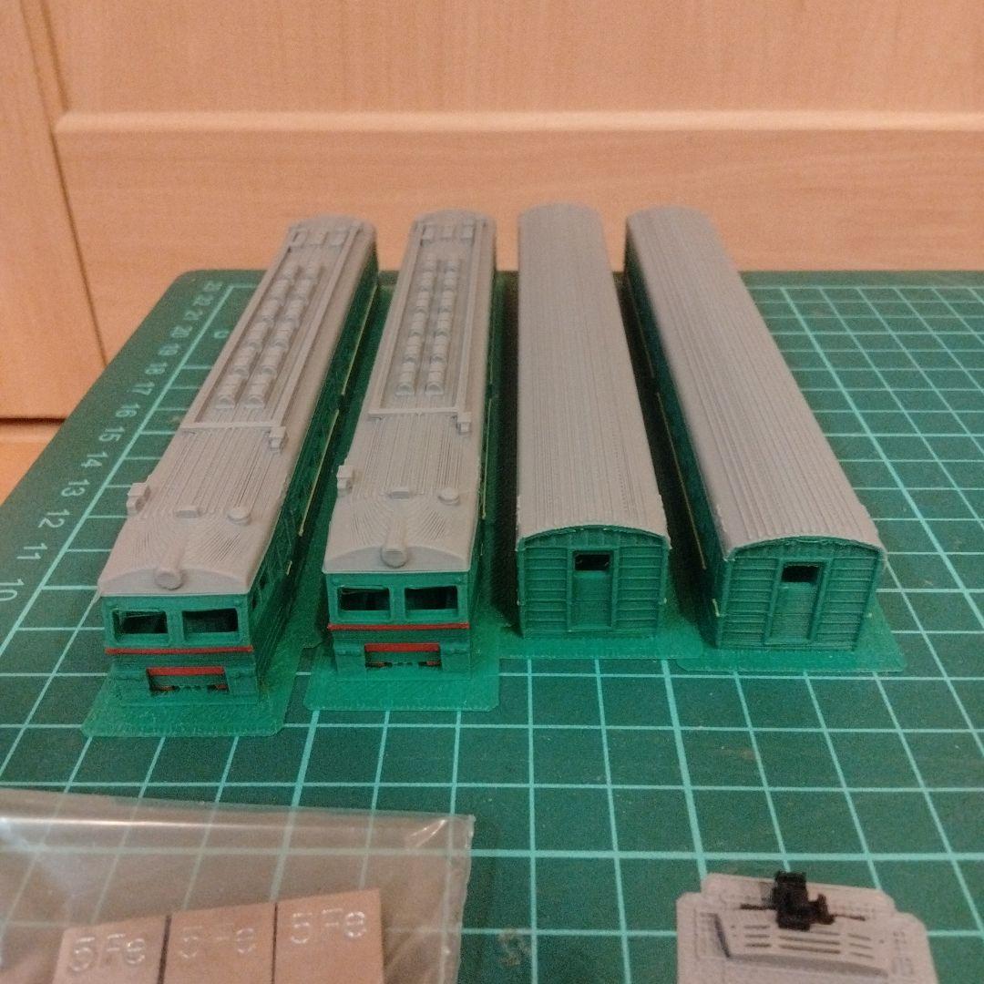 ソ連・ロシア　ER22V近郊電車　鉄道模型（Nゲージ）キット　4両セット