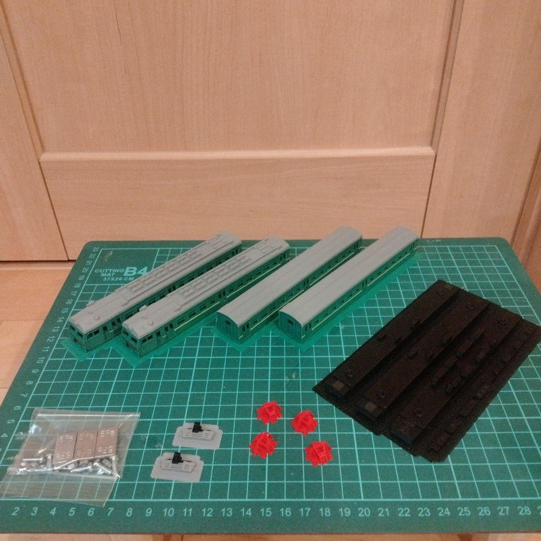 ソ連・ロシア　ER22V近郊電車　鉄道模型（Nゲージ）キット　4両セット