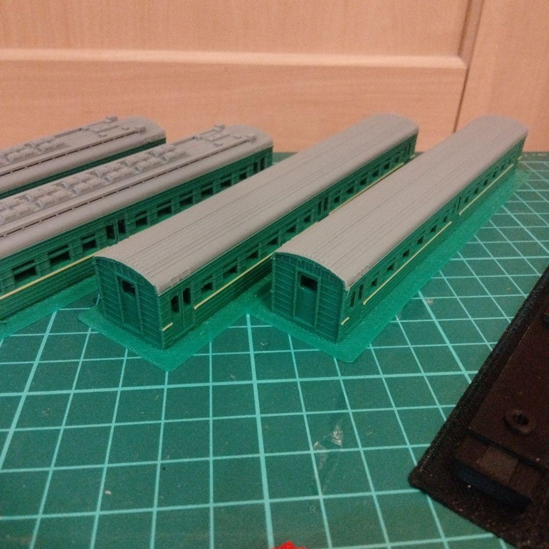 ソ連・ロシア　ER22V近郊電車　鉄道模型（Nゲージ）キット　4両セット