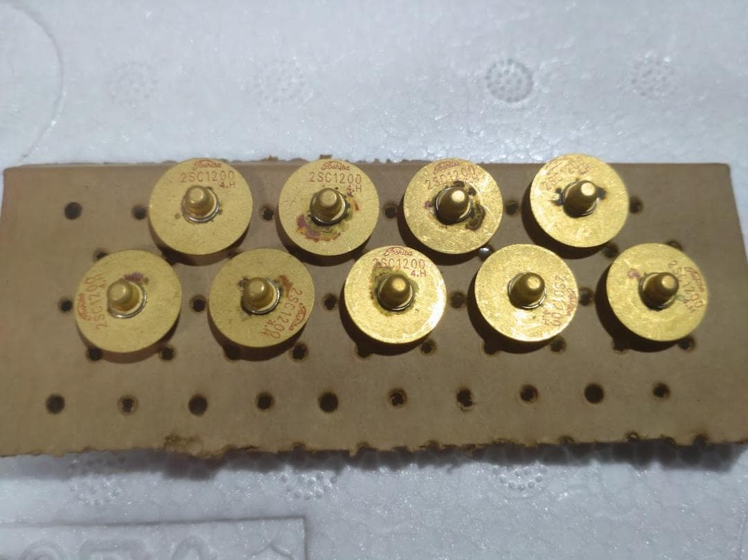 TOSHIBA　2SC1200　9PCS　新品未使用