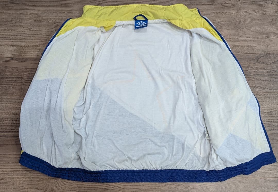 90s Vintage Umbro ブラジル代表 ウィンドブレーカー
