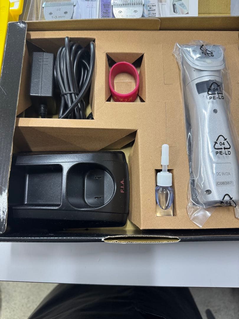 F.L.A. 充電式バリカンセット　スピードL1