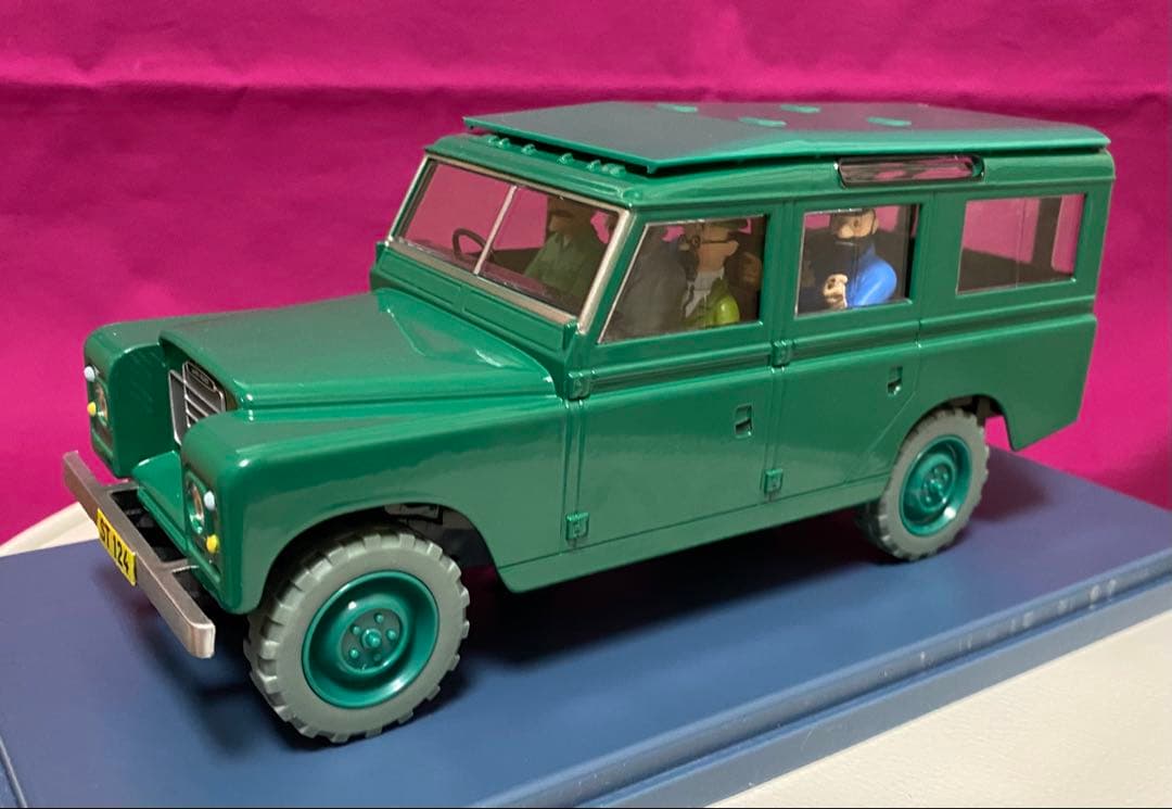 【タンタンTintinの車 LAND-ROVER ランドローバー 1/24】