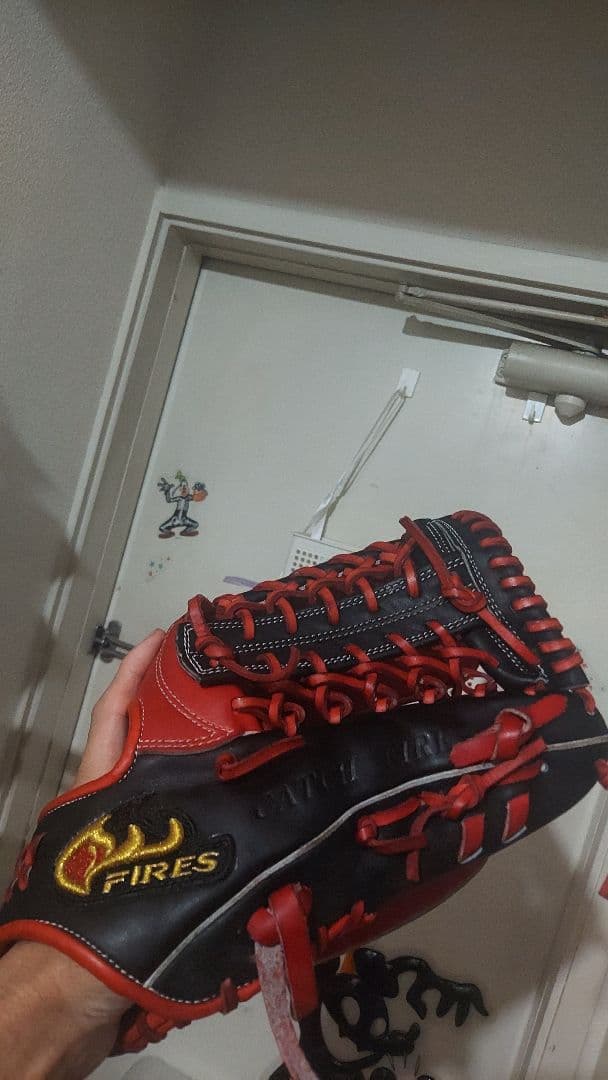 Fires 軟式グローブ 赤黒　大人用　外野用