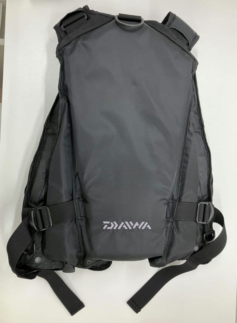 【ダイワ　フローティングジャケット】