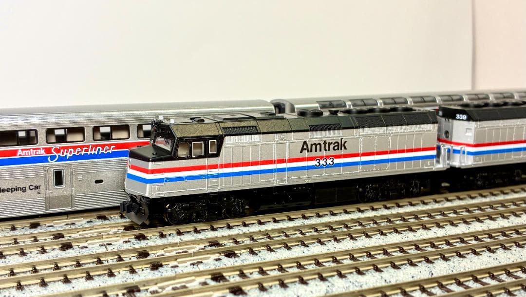 ☆ Amtrak スーパーライナー 客車＆牽引機　F40PH重連モデル☆彡