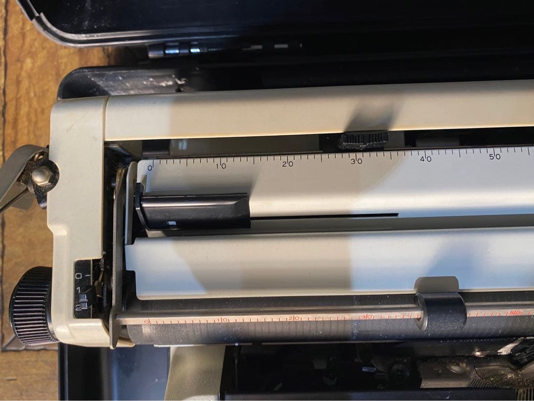 アンティーク タイプライター インテリア ホワイト 白 当時物 ビンテージ