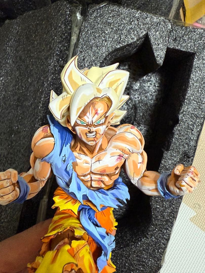 最低値段❗️ジャンプ50周年　超サイヤ人孫悟空　リペイント