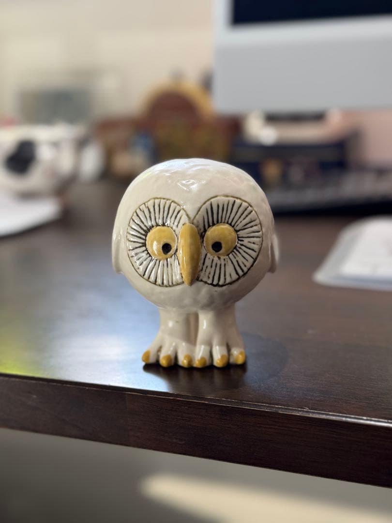 スエーデンの森の白いふくろう　リサラーソン