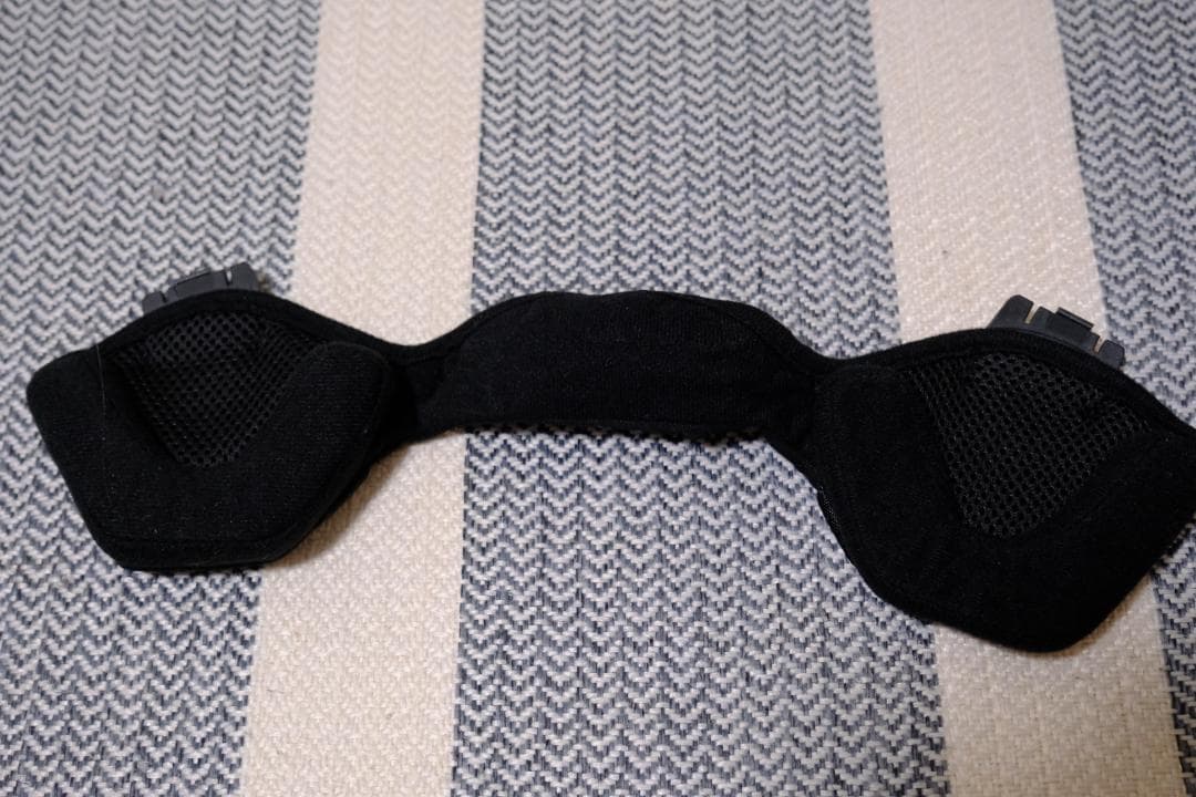 【状態良好】bern ヘルメット グレー　Mサイズ　スノーボード用