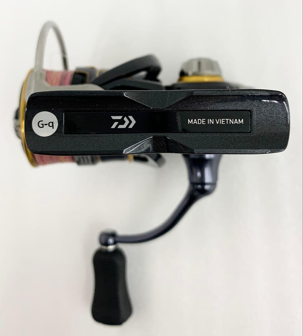 【M112】 ダイワ CALDIA FC LT 2000S-H スピニングリール