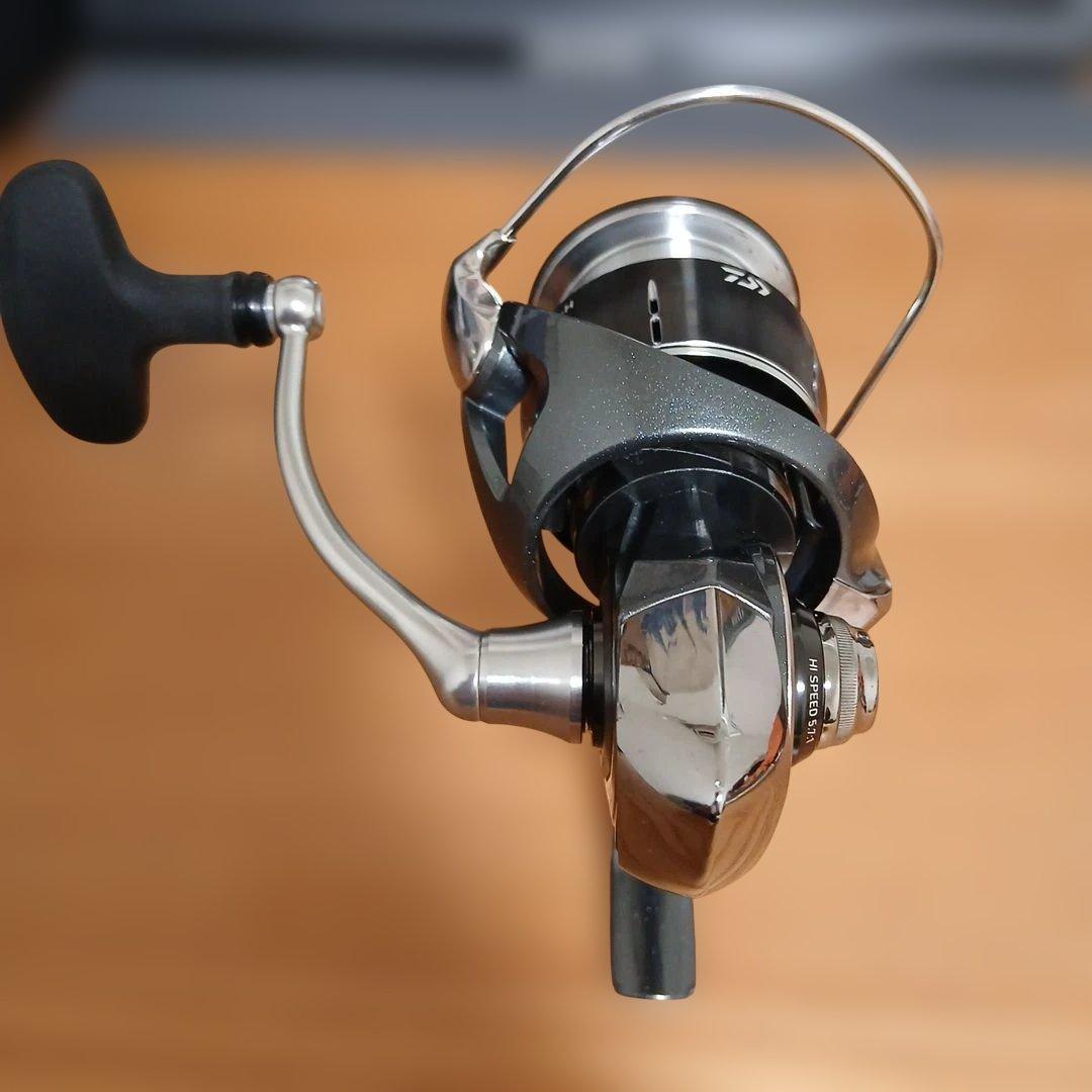 【極美品】DAIWA ダイワ LUVIAS 24ルビアス LT3000-H