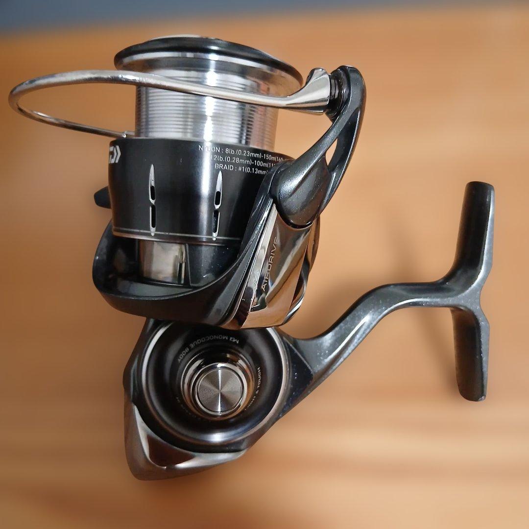 【極美品】DAIWA ダイワ LUVIAS 24ルビアス LT3000-H