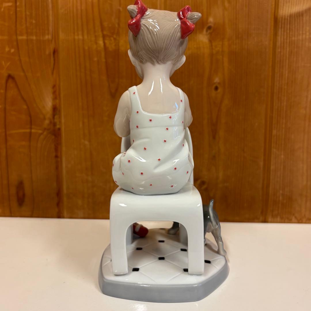 リヤドロ 隠しちゃだめよ（ミニチュアダックスフント） 8524 リアドロ