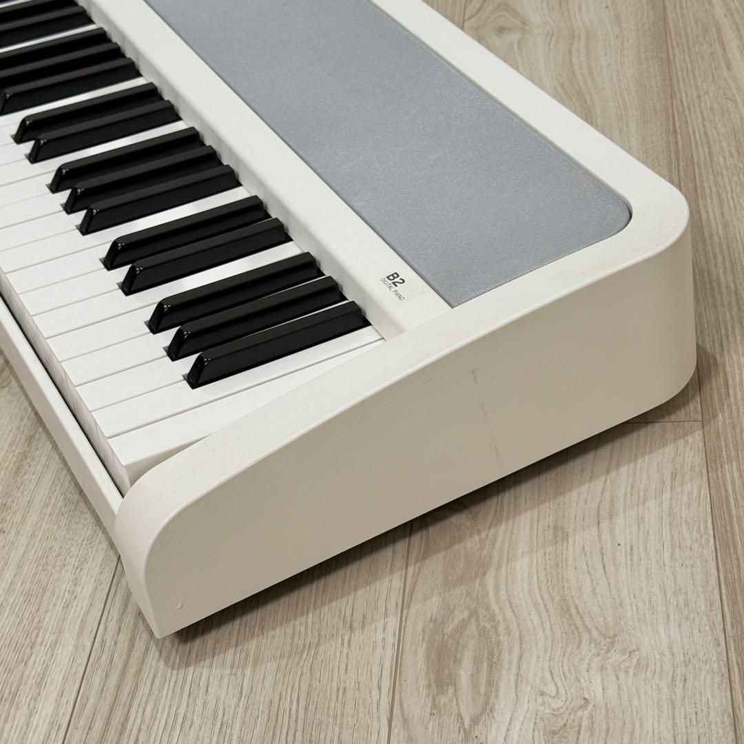 KORG 電子ピアノ B2 21年製 ホワイト スタンド付き 送料込み