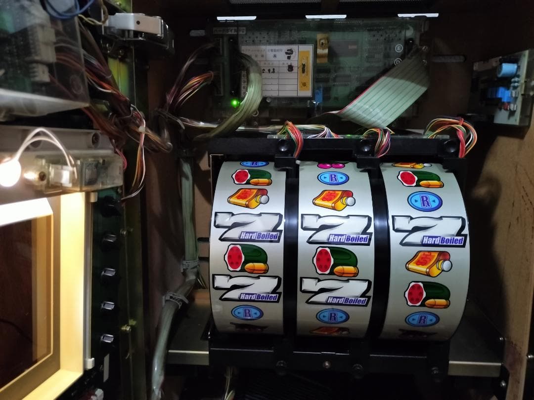 【パチスロ実機】サミー★ハードボイルド２【オートプレイ付不要機付】４号機