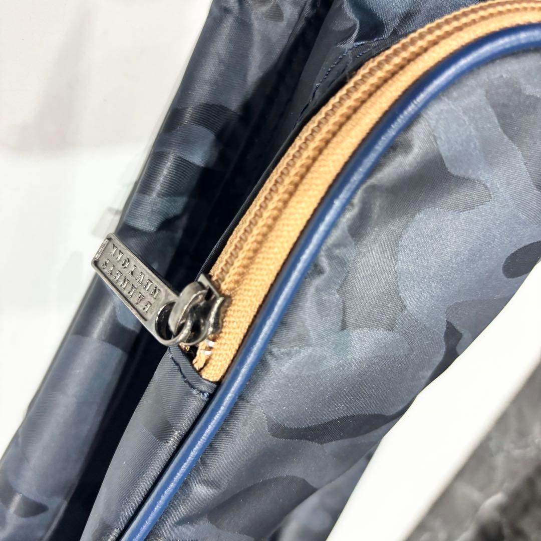 新品バーニーズニューヨーク　さりげない上品なネイビーカモ柄高機能クラブケース限定