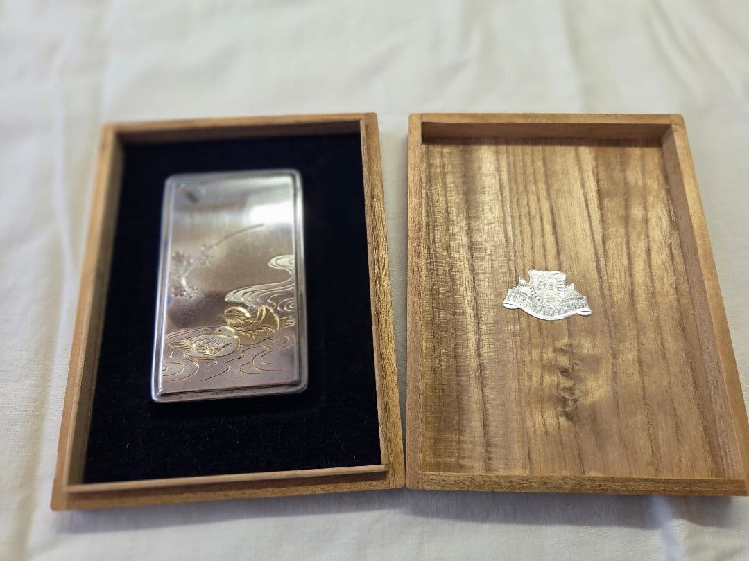 ミキモト　純銀製おしどり彫刻ケース　MIKIMOTO