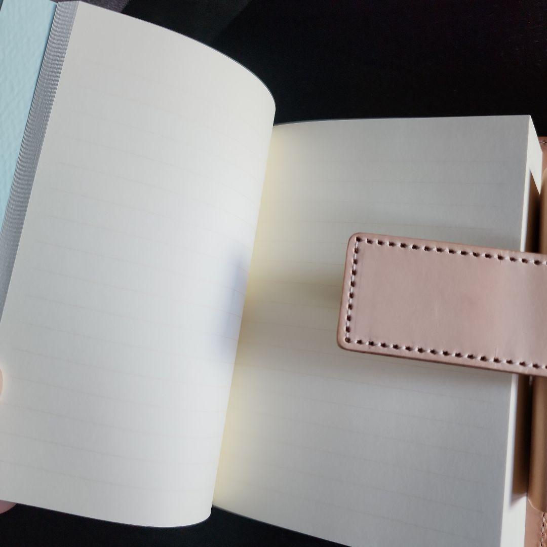 Pent <ペント> ケイシイズ パピルスノートブックカバー ヌメ革　ナチュラル