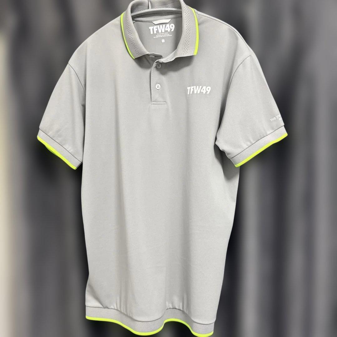 TFW49 ポロシャツ ライトグレー ネオンイエロー　1ラウンド着用