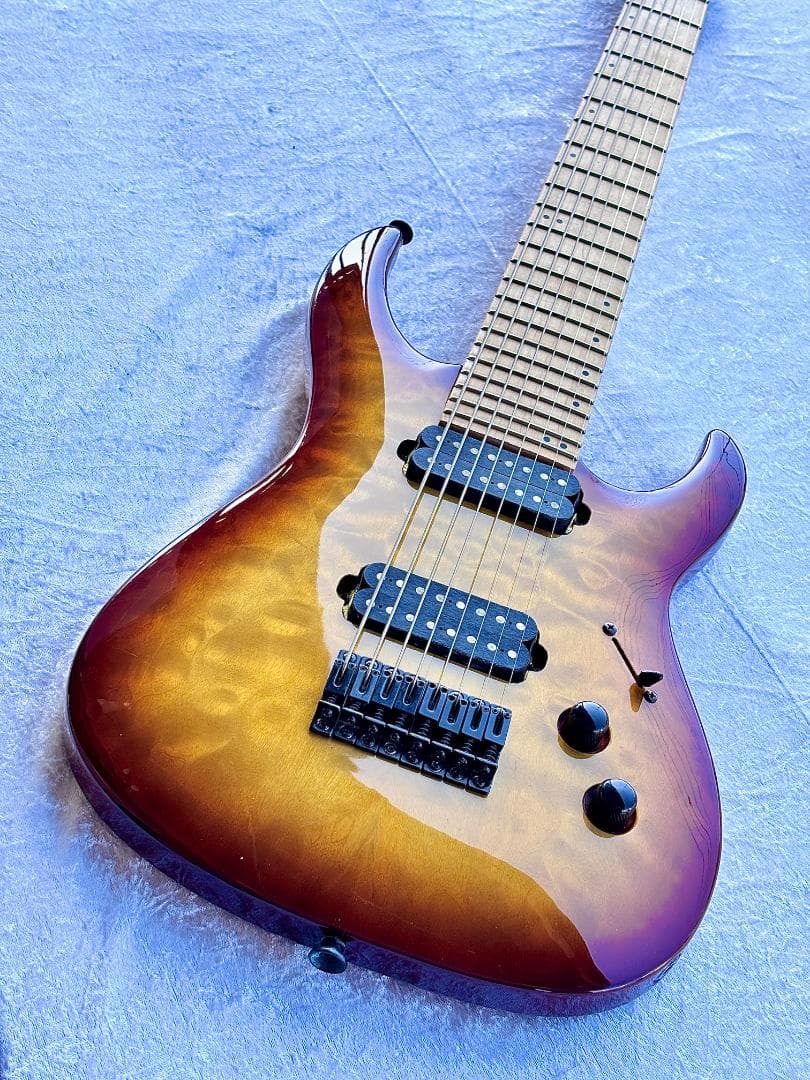 N37 gfc GN8-200 Gloss TSB QM エレキギター