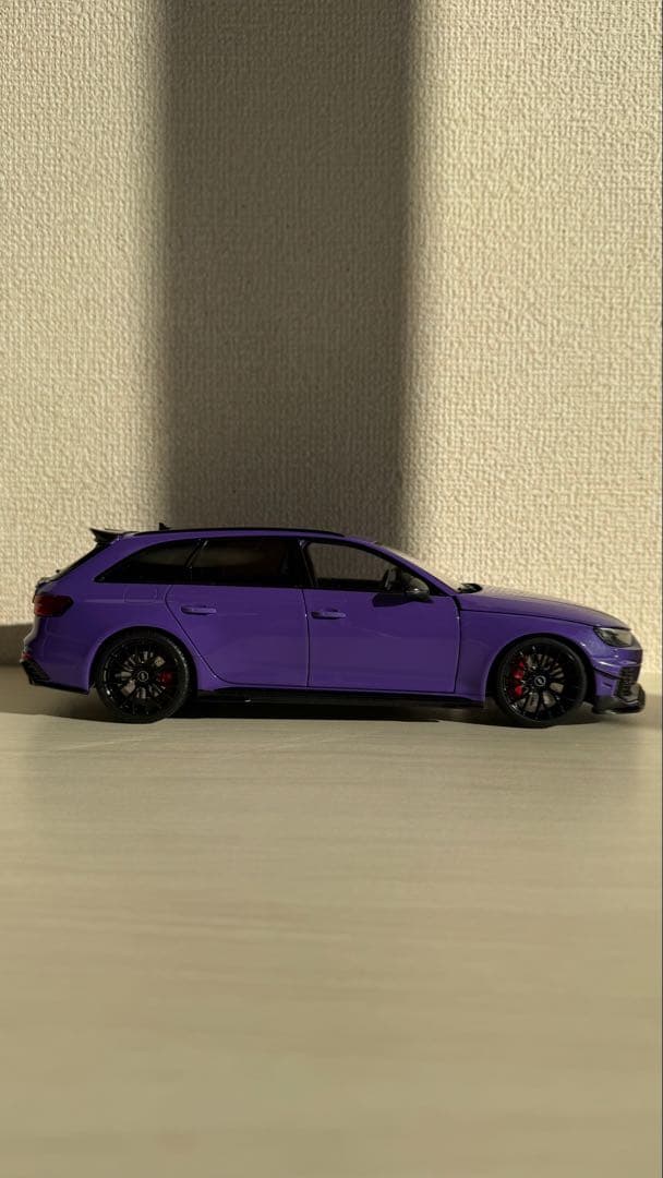 Kilo Works 1/18 アウディ RS4 Darwin Pro