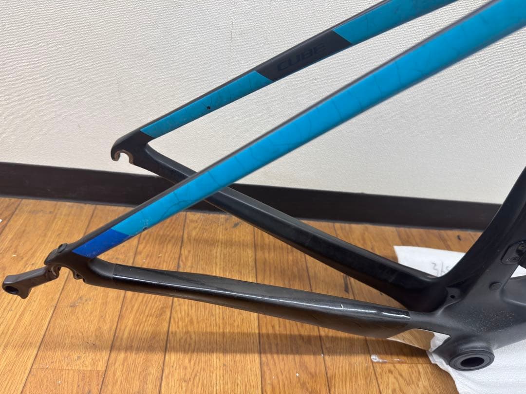 CUBE Agree C:62 フレームセット56 ULTEGRAブレーキ付き