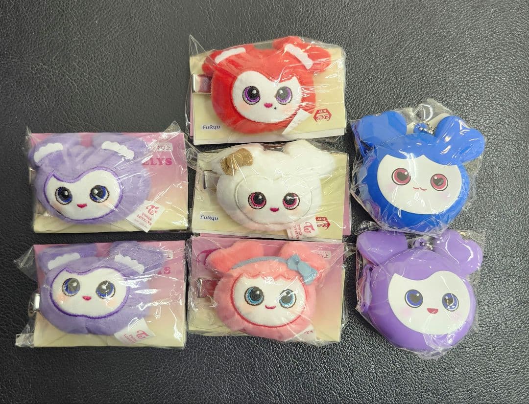 7点 TWICE LOVERYS GiGO ミニウォレット ヘアピン