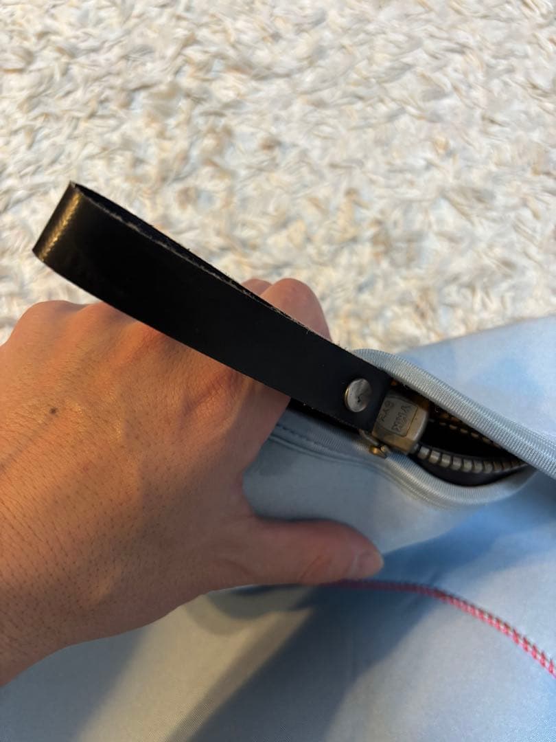 ウェットスーツ、ドライスーツ、ケースの3点セット