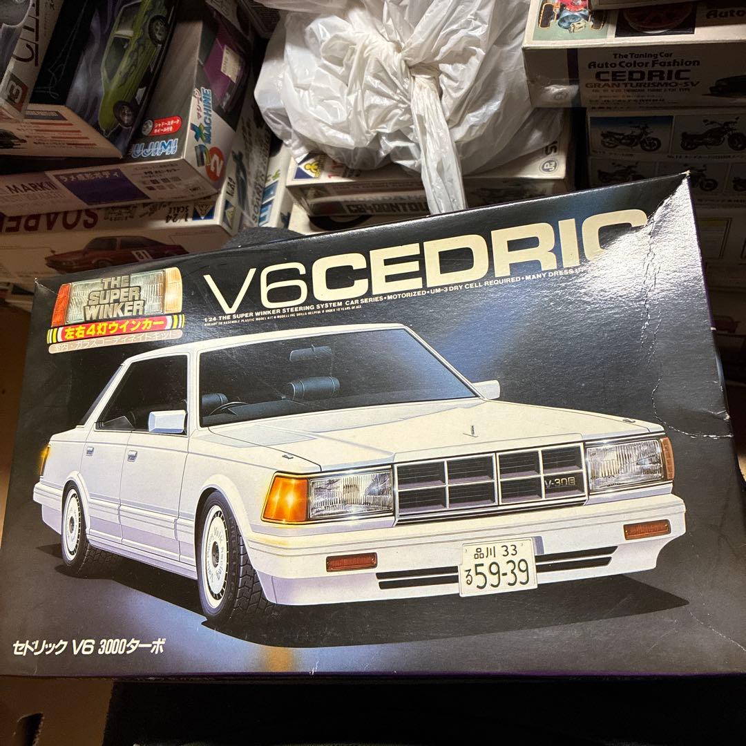 ニチモV6 CEDRIC 1/24 プラモデル絶版