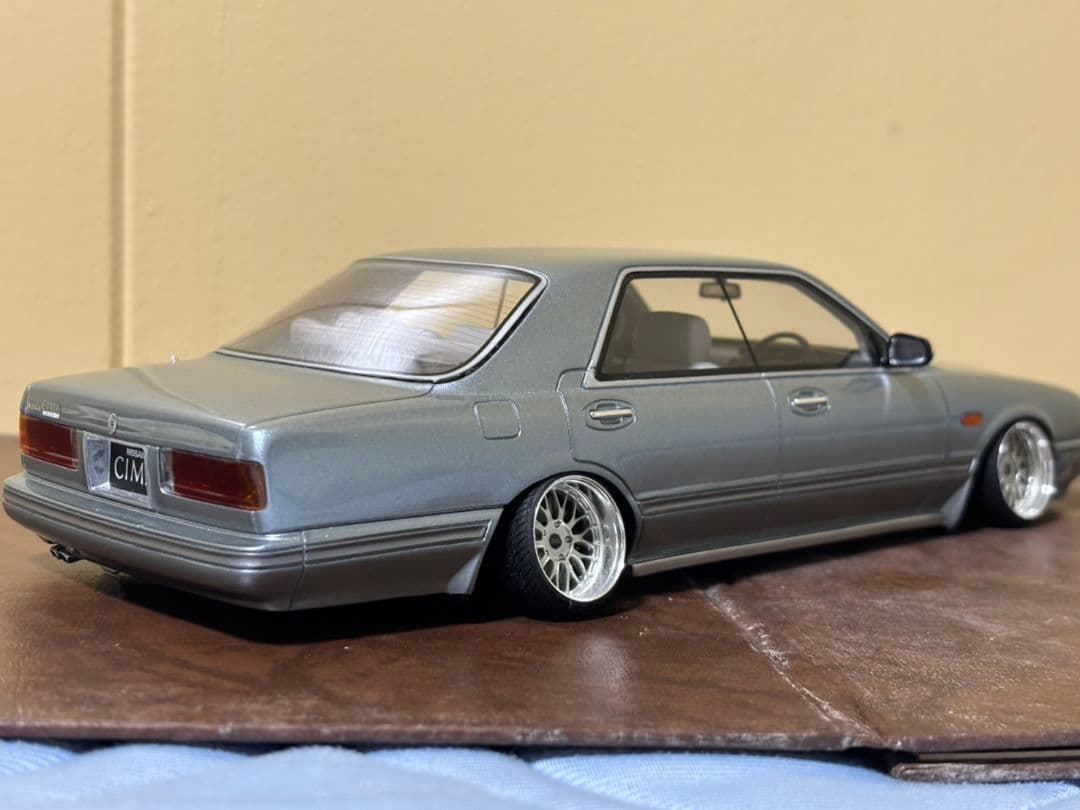 希少！31シーマ 1/18 samurai CIMA シルバー レジンモデル