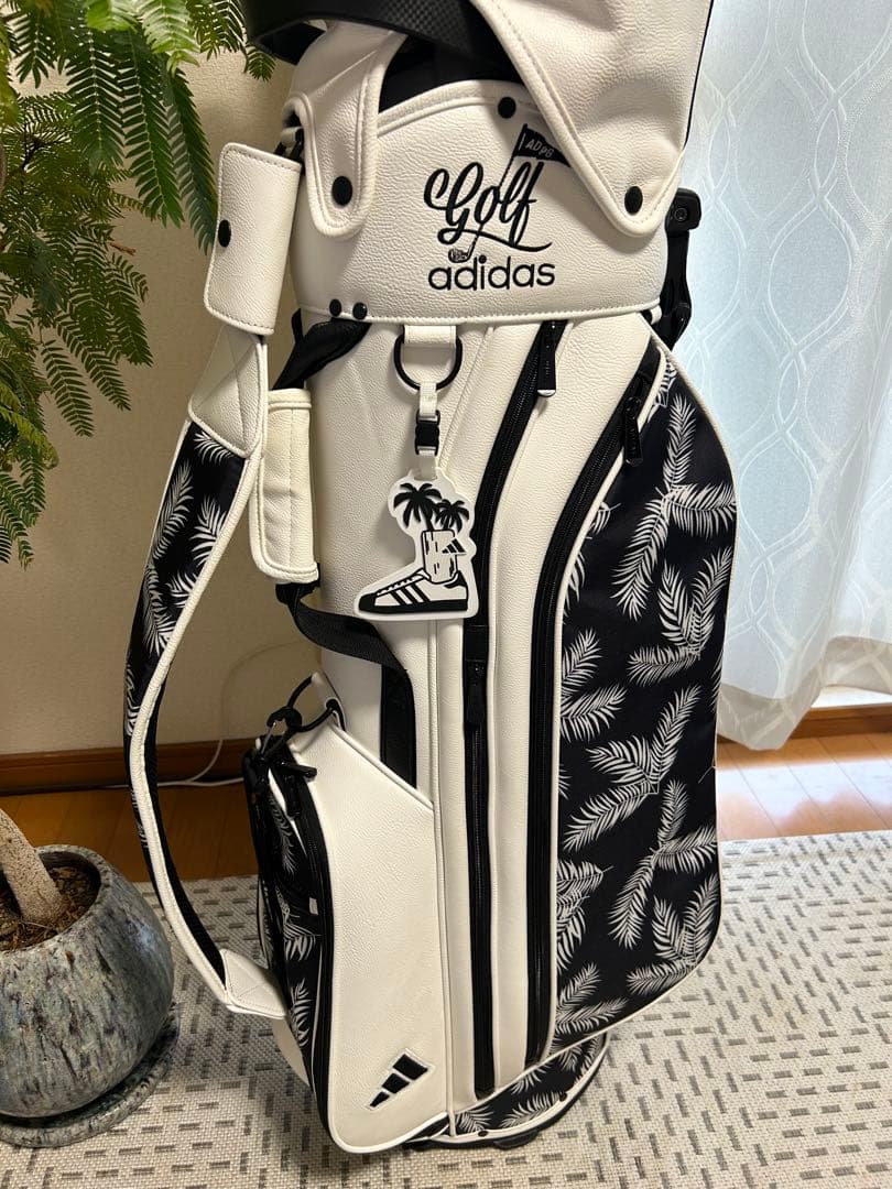 アディダスゴルフ キャディバッグ スタンド式 8.5型 4分割