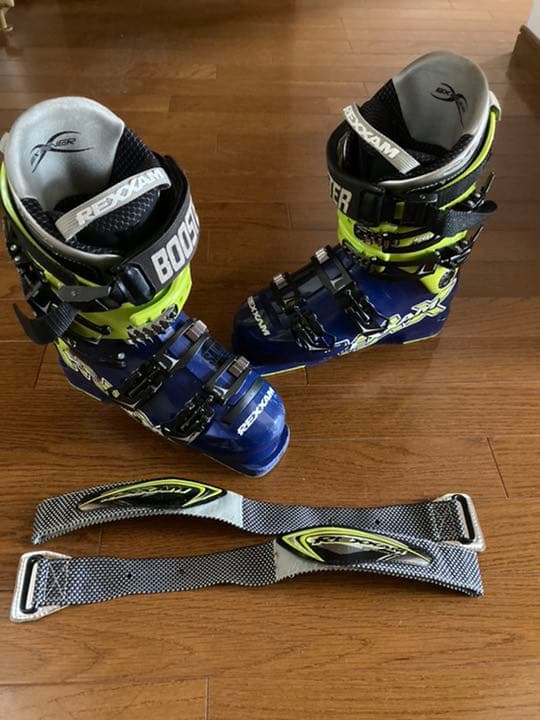 スキーブーツ　レグザム　ブースター付き