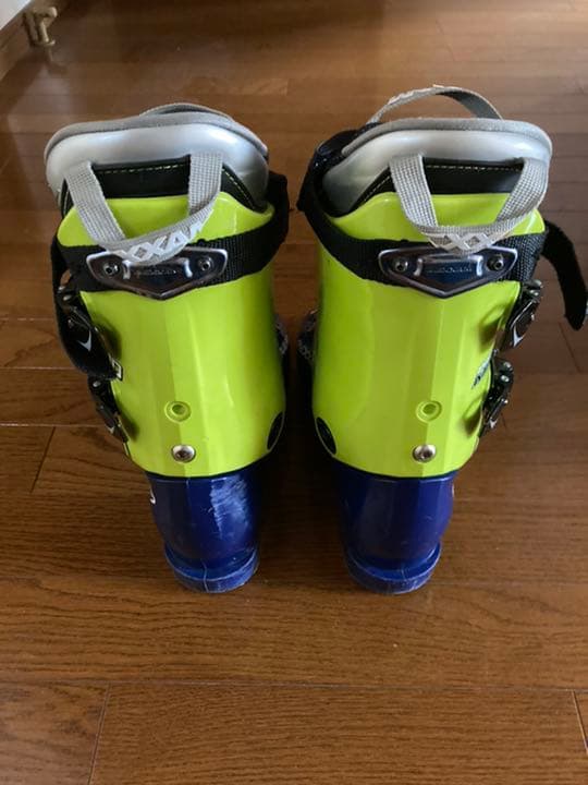 スキーブーツ　レグザム　ブースター付き