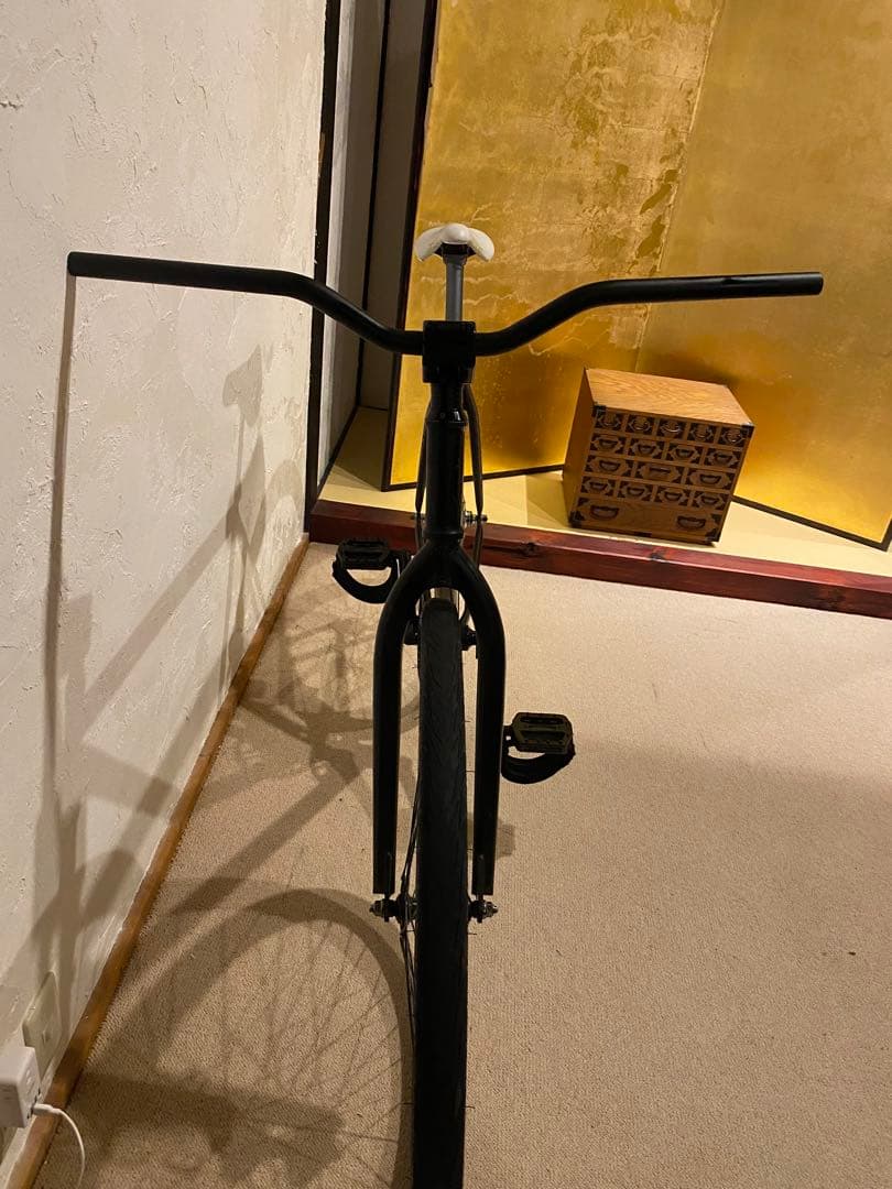 【送料込み】700c ボムトラックDIVIDEピストダーカスワン トリ車fgfs