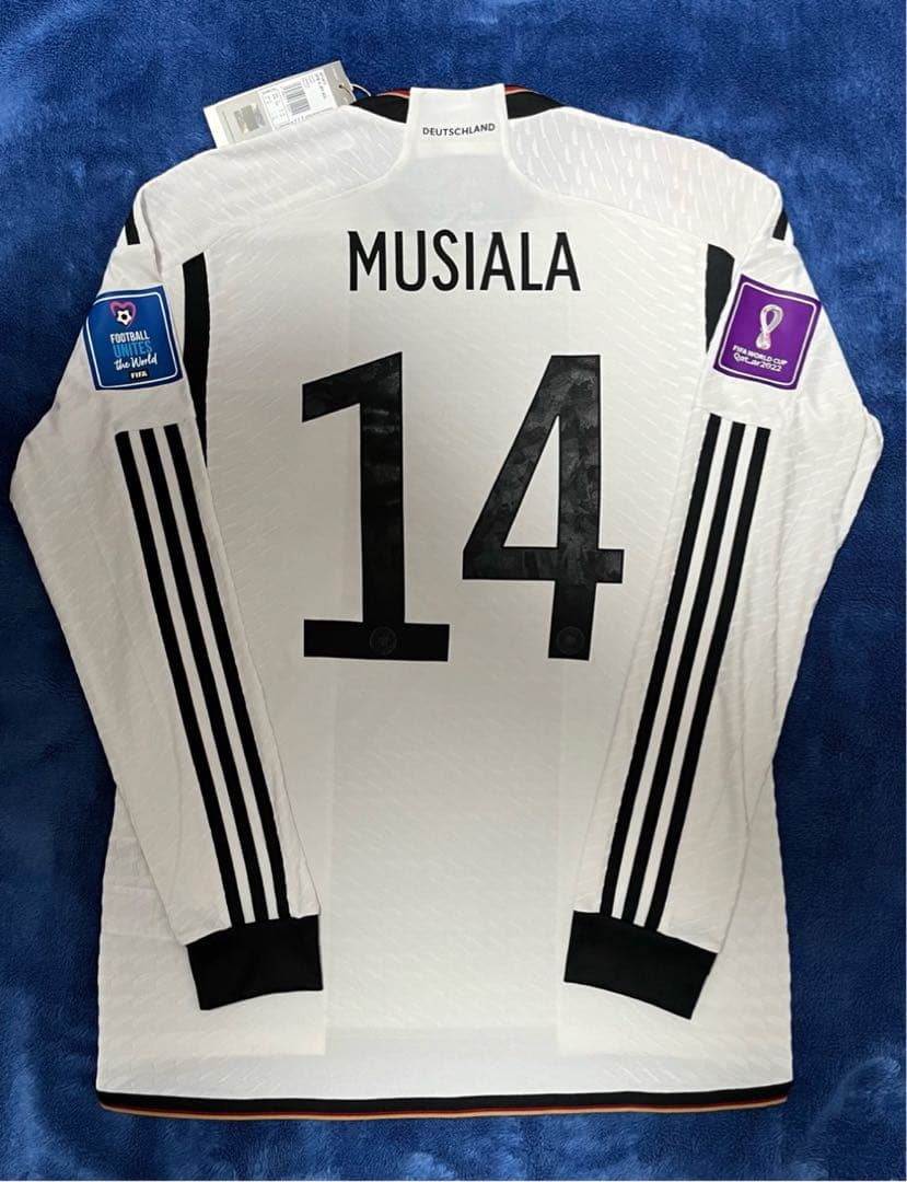 【新品・未使用・紙タグ付】ドイツ代表　長袖オーセンティック　ユニフォーム