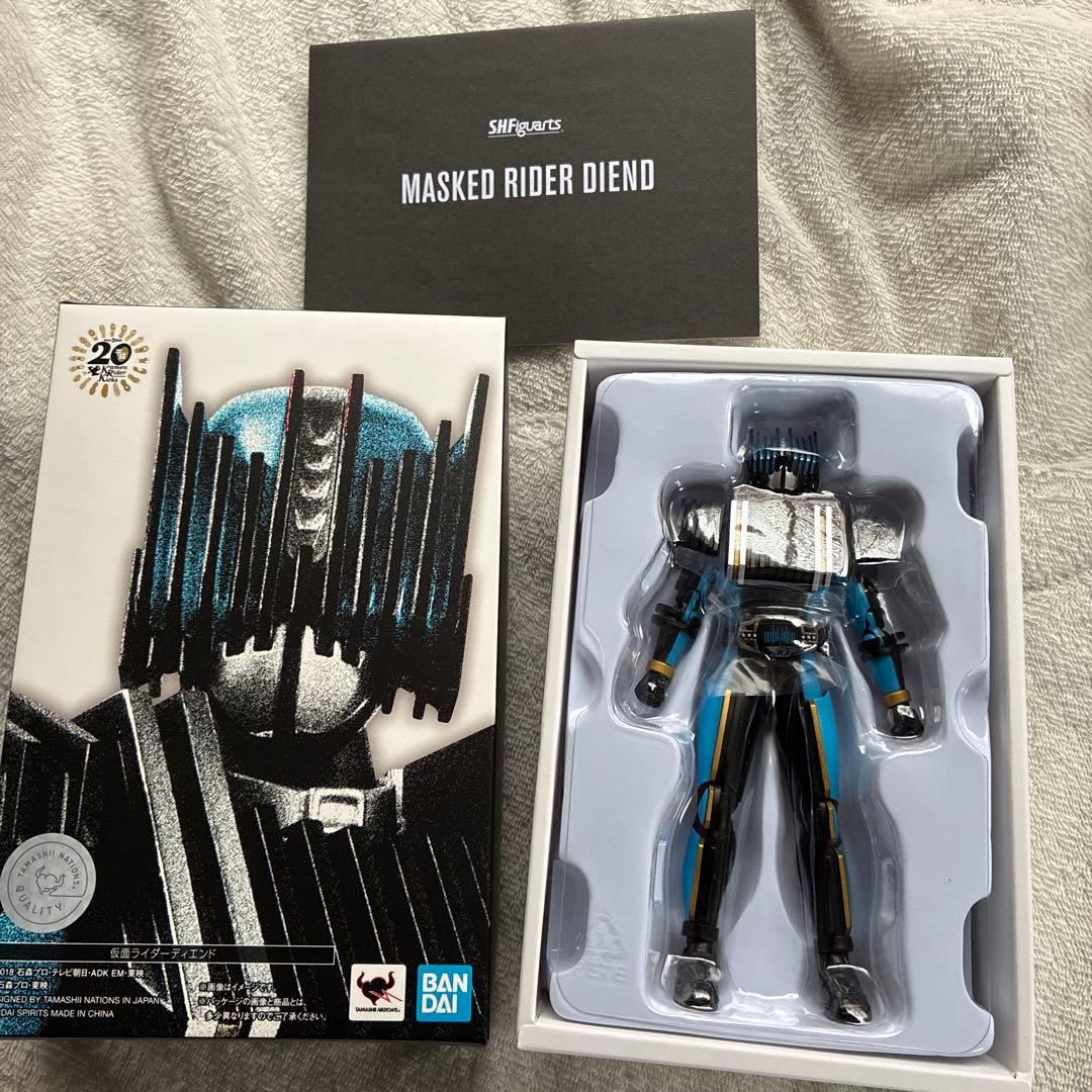 s.h.figuarts 真骨彫製法 仮面ライダーディエンド