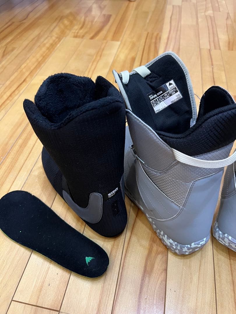 Burton スノーボードブーツ グレー