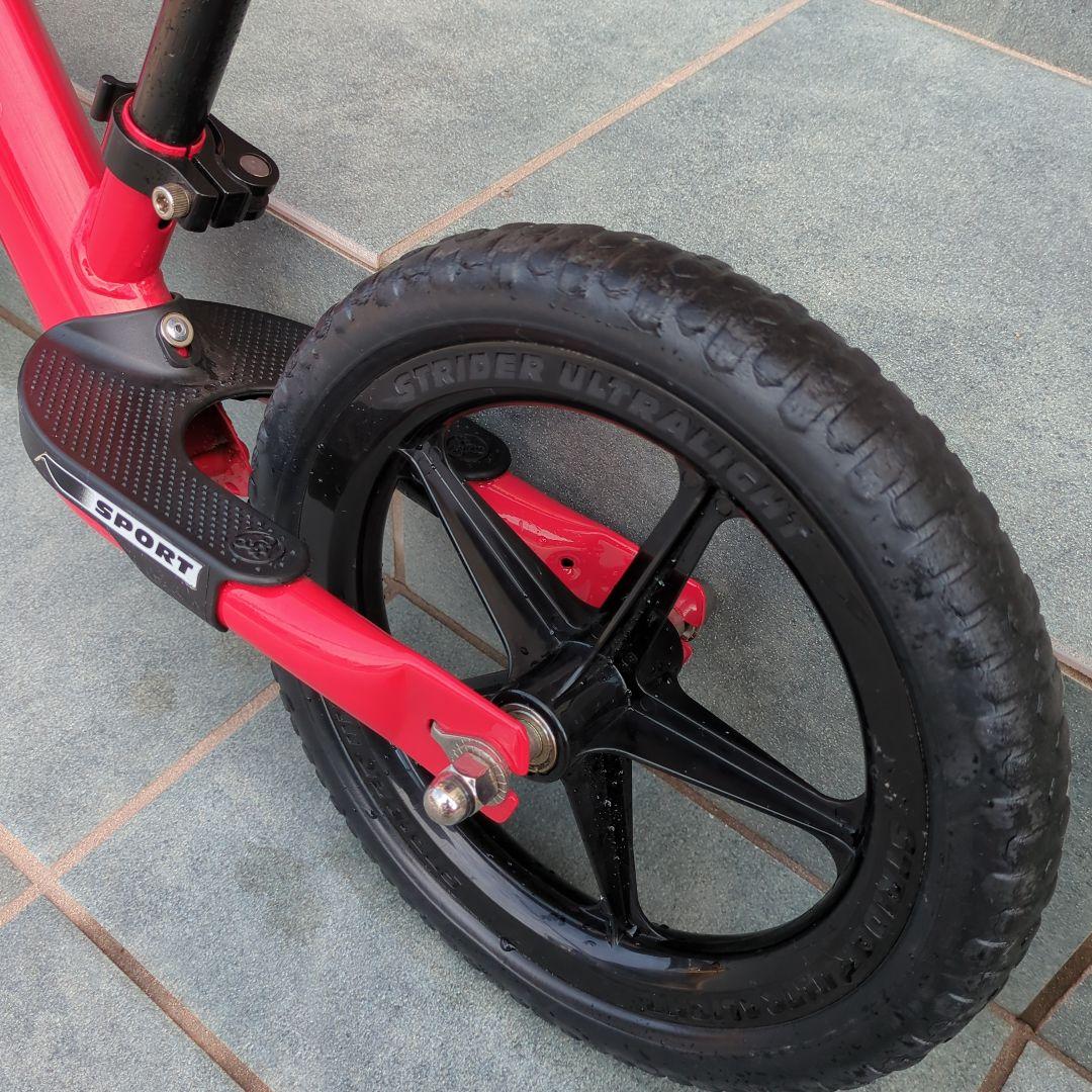 ストライダー　スポーツモデル12インチ　日本正規品