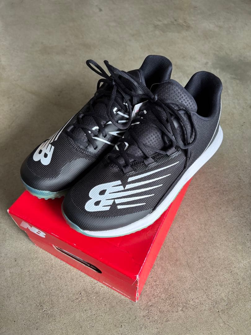 【新品】ニューバランス／トレーニングシューズ　27cm